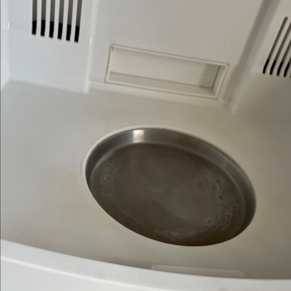 Baby Brezza Black and White Sterilizer - Picture 7 of 10